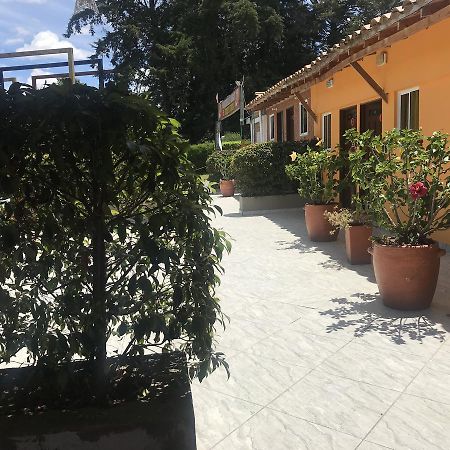 Hostal El Hangar Rionegro Exterior photo