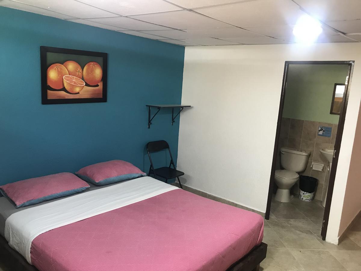 Hostal El Hangar Rionegro Exterior photo