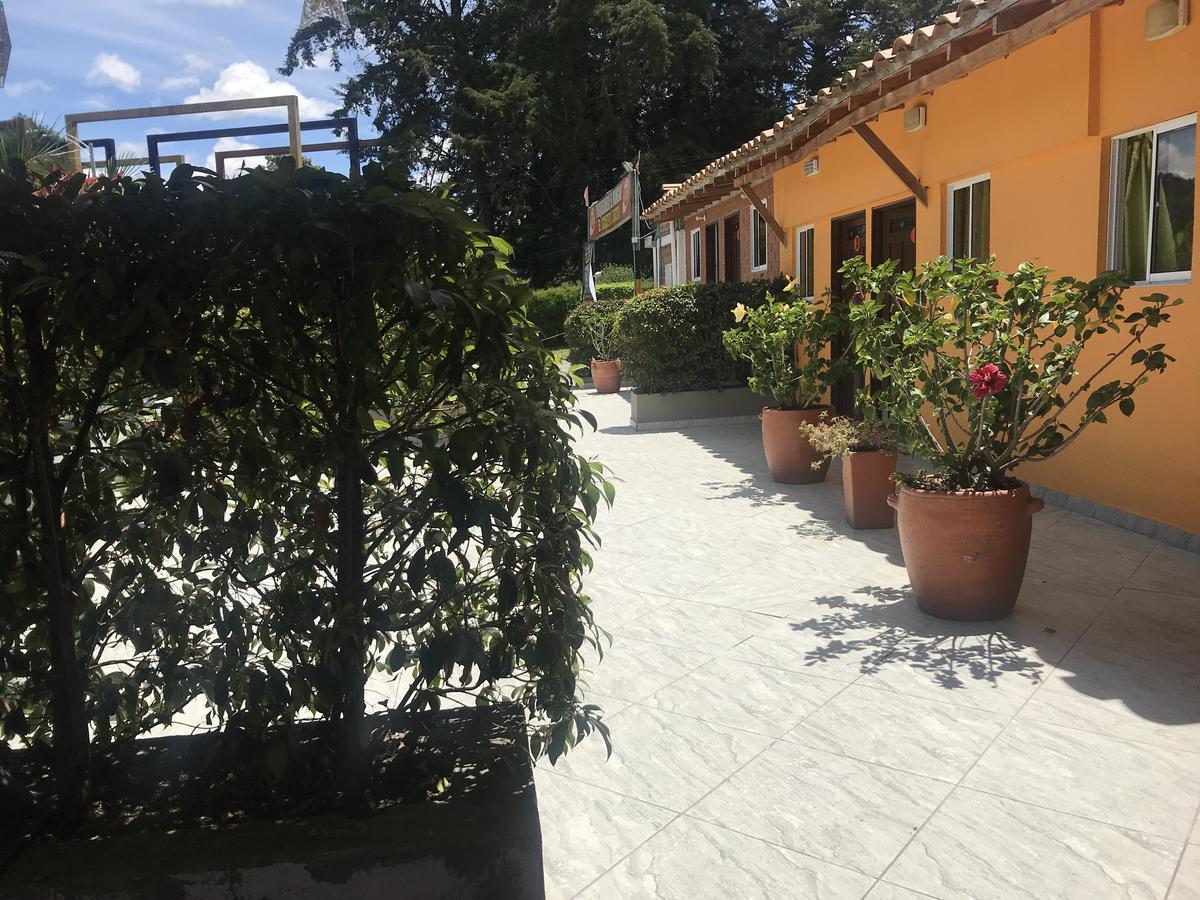 Hostal El Hangar Rionegro Exterior photo